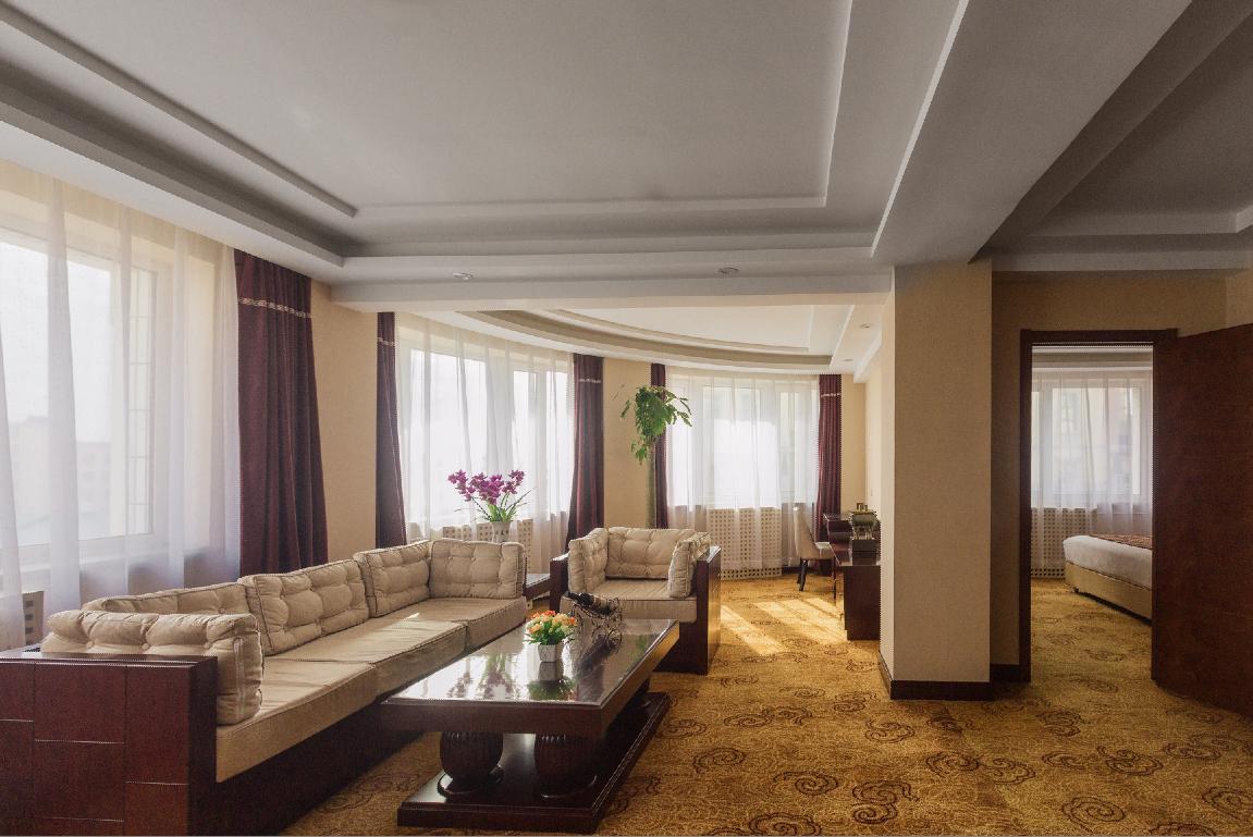Beiguo Zhichun Business Hotel Mancsouli Kültér fotó